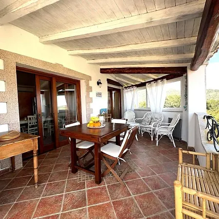 I Mari Di Gallura Vista Mare 公寓 *
